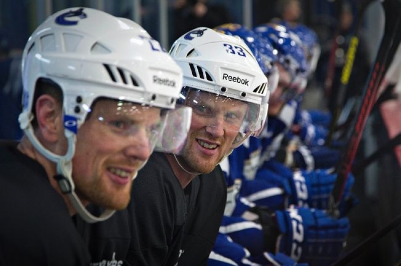 Vancouver Canucks Sadine Brothers