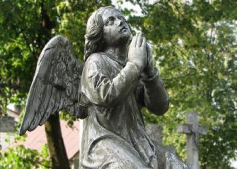 Angel Statue 