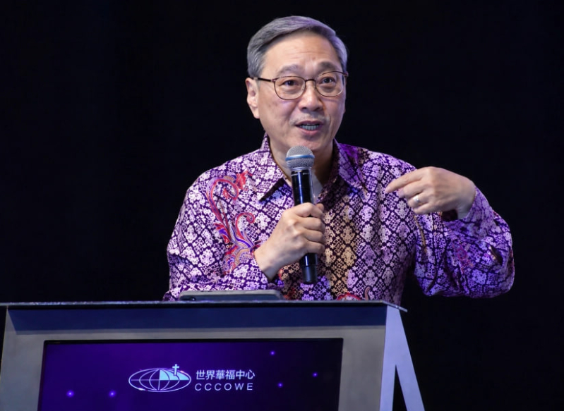 Rev. Edmund Chan, founder of the Global Alliance of Intentional Disciple Making Churches and leadership mentor, exhorts the church to return to the foundational life of walking with God during his plenary address at the 10th Chinese Congress on World Evan