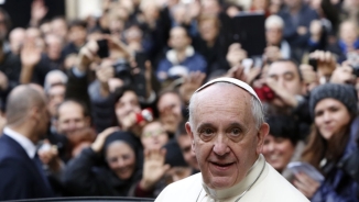Pope Francis Urges Couples to Renounce ‘Culture of Well-Being,’ Raise Children Instead of Pets