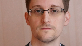 Edward Snowden Makes Controversial Twitter Debut: 'I Used to Work for the Government, Now I Work for the Public'