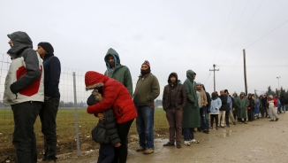 EU Sounds Alarm as Internal Barriers Rise in Refugee Crisis