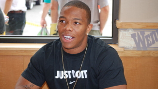 NFL Rumors: Green Bay Packers Eye Ray Rice Deal For Eddie Lacy Sub; Aaron Rodgers, Jordy Nelson Reject RB